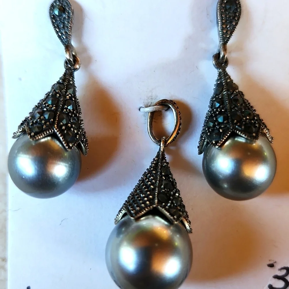 Elegant‎ Silver Pearl Jewelry Set